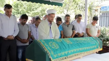Küçük Rüzgar Toprağa Verildi