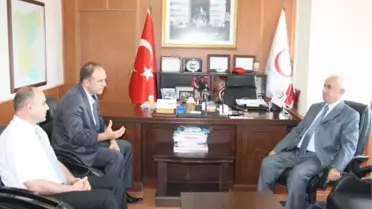 Vali Şahin İl Sağlık Müdürüne Veda Ziyaretinde Bulundu