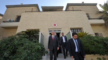 Kılıçdaroğlu, Bağdat'taki Türk Şehitliği'ni Ziyaret Etti