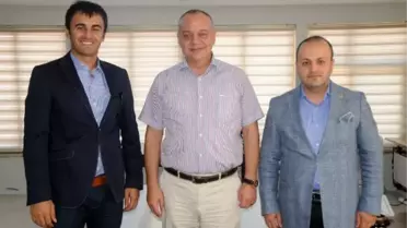 Genç İşadamlarından Belediye'ye Ziyaret