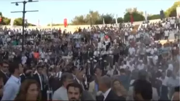 İzmir Enternasyonal Fuarı'na Gergin Açılış
