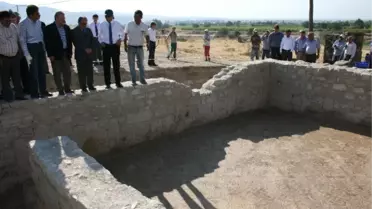 Tripolis'te Bin 500 Yıllık Mozaikli Ev Bulundu
