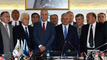 Demiryolu İşçilerinin Toplu İş Sözleşmesi Görüşmeleri Mutlu Sonla Bitti