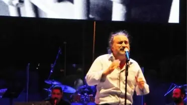 Volkan Konak'tan Mustafa Sarıgüle Adaylık Desteği