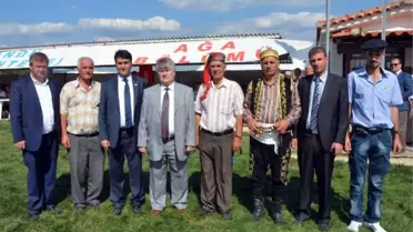 Yunanistan'a Giriş Yasağı Kalkan Başkan Dündar Şenliğe Katıldı