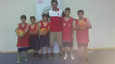 Geleceğin Dev Adamları ABD Destekli Kampa Katıldılar
