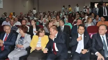 Aile ve Sosyal Politikalar Bakanı Şahin Muhtarlar ile Bir Araya Geldi