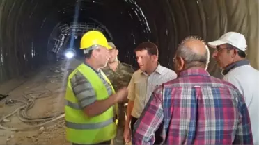 Kaymakam Şenol Koca Cudi Dağı'ndaki Tünel Çalışmalarını İnceledi