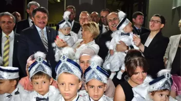 Elginkan 32 Çocuğu Sünnet Ettirdi