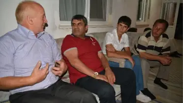 Ak Partili Eski Başkan Facebook Arkadaşı ile Buluştu