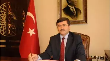 Kamu Çalışanları Vakfı Başkanı Kuru, Vali Öz'ü Ziyaret Etti