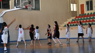 Bağlar Kız Basketbol Takımı Şampiyon Oldu