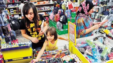 'Okul Alışverişinde Aşırı Renkli Ürünlerden Kaçının'