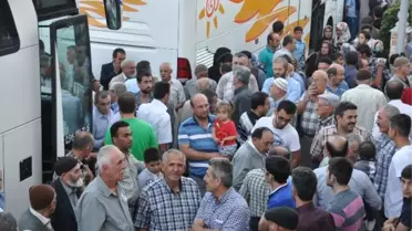 Hacı Adayları Dualarla Uğurlandılar