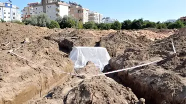 Antalya'da Roma Dönemine Ait Lahit Bulundu