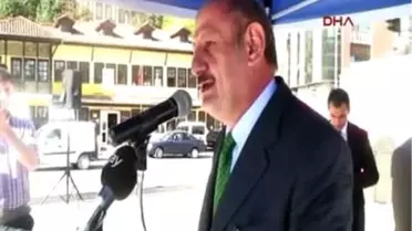 Atatürk'ün Rize'ye Gelişinin Yıldönümü Kutlanırken, Vali'ye Silah Sitemi