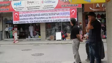 Esnaf İsmail Alişan Astığı Afişle Sakaryalılara Mesaj Verdi