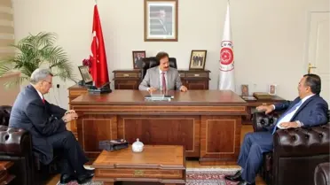 TRT Ses Sanatçısı Şan'dan Rektör Kocacık'a Ziyaret