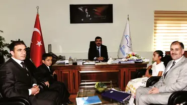 Vali Doğan,Öğrencileri Kabul Etti