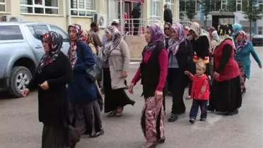 Okulu Değiştirilen Öğrencilerin Velileri Ücretsiz Servis İstedi