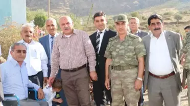 İlk Kez Vali Gören Köylüler, Kurban Kesti
