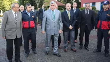 Başkan Telsizle İtfaiyecileri Kutladı