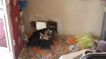 Duvarı Delerek Marketi Soydular