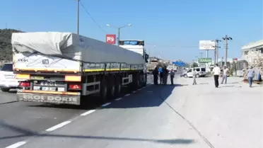 Gemlik'te Yüksek Gerilim Hattı Tırın Üzerine Düştü