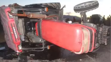 Ağrı'da Traktör Devrildi: 4 Yaralı