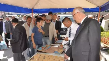 Yozgat'ta Ahilik Haftası Etkinlikleri Kapsamında Helva Dağıtıldı