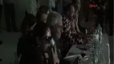Denizli'de Tasarımcıların Kıyafetlerini Ünlü İsimler Tanıttı