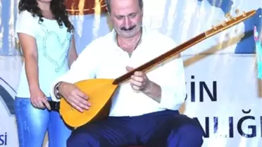 Zafer Çağlayan'dan Bağlama Ziyafeti
