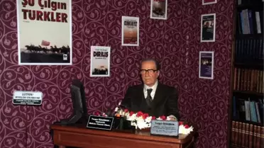 Özakman Eskişehir'de Heykeli Başında Anıldı