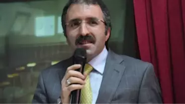 AKP'li Vekil, Paketteki Başörtü Maddesine Tepki Gösterdi