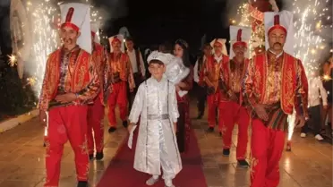Arif Can ile İskender Can Erkekliğe İlk Adımı Attı