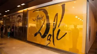 Dahi Ressam Salvador Dali'nin Eserlerine Büyük İlgi