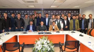 Ak Gençlik'ten Çay Sohbetleri