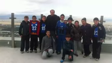 Erzurum Yolunu Tutan Öğrenciler Şampiyon Olarak Küre'ye Döndüler
