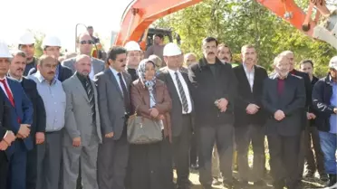 Konuralp'ın Su ve Kanalizasyon Sorunu Bitiyor