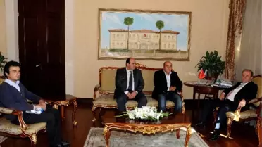 Aksu Kent Konseyi Yöneticilerinden Vali Öztürk'e Ziyaret