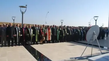 Nkü'de Yeni Akademik Yıl Törenle Açıldı