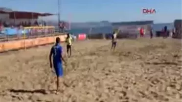 Plaj Liginde Kupa Sittaslow Seferihisar'ın