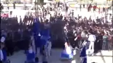 Şanlıurfa'da İndirimli Mağaza Açılışında İzdiham