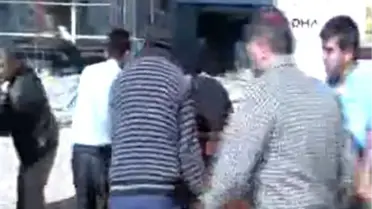 Gediz Kaza Kurbanlarına Ağlıyor