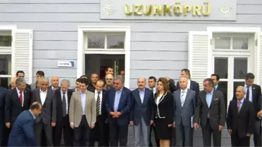 Bakan Yazıcı: 'Yunanistan Eskiköy Sınır Kapısının Açılmasına Sıcak Bakmıyor'