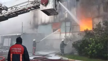 Esenyurt'taki Fabrika Yangını