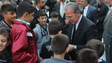AK Parti'li Şahin'den Çocuklara Bayram Harçlığı