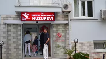 Huzurevinden İzinli Çıktı, Üst Geçidin Altında Ölü Bulundu