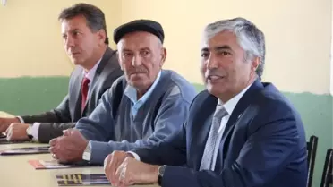 Silah İşaretiyle Milletvekilinden Bayram Harçlığı İstediler