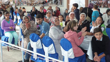 Yozgat'ta Yetim Çocuklar İçin 320 Kurban Kesildi